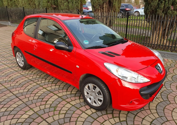 Peugeot 206 plus cena 8990 przebieg: 127000, rok produkcji 2009 z Starachowice małe 277